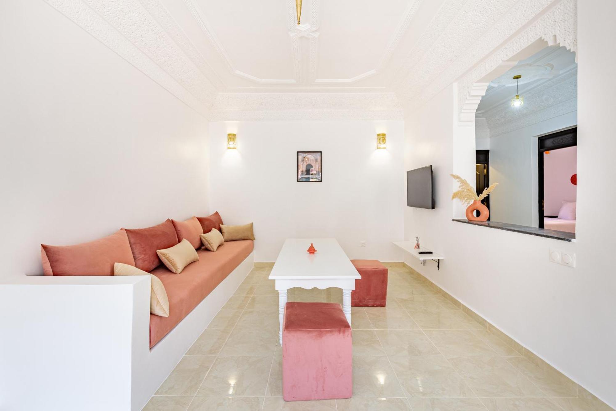 Riad Dar Juma, Suites & Appartements, Spa & Piscine Chauffee 마라케시 외부 사진