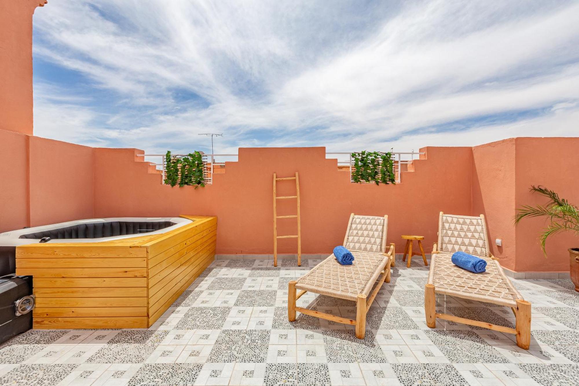 Riad Dar Juma, Suites & Appartements, Spa & Piscine Chauffee 마라케시 외부 사진